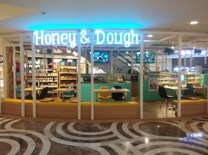 Honey & Dough A SelfFunded Bakery Aiming Turnover Of Rs 2 Crore A